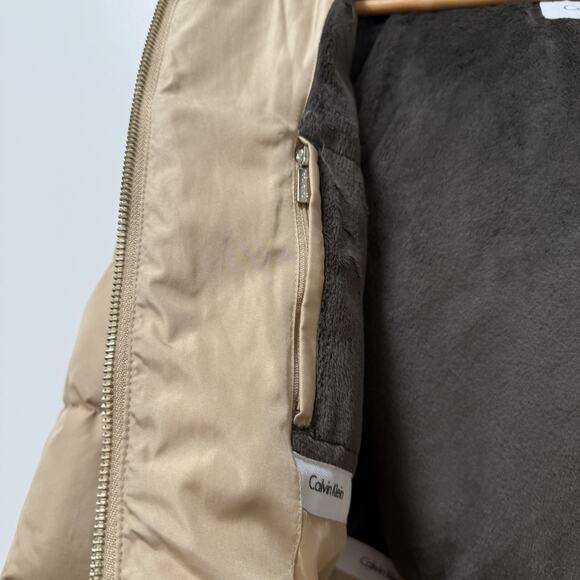 Calvin Klein Womens Fitted Down Puffer Jacket Size M Tan Faux Fur Hood Outdoor - Picture 9 of 12